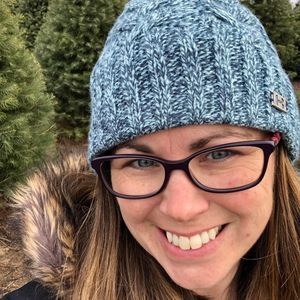 Meet your Posher, Crystal